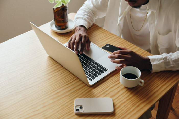 Feathr Loop 4 characteristics of an optimized nonprofit website